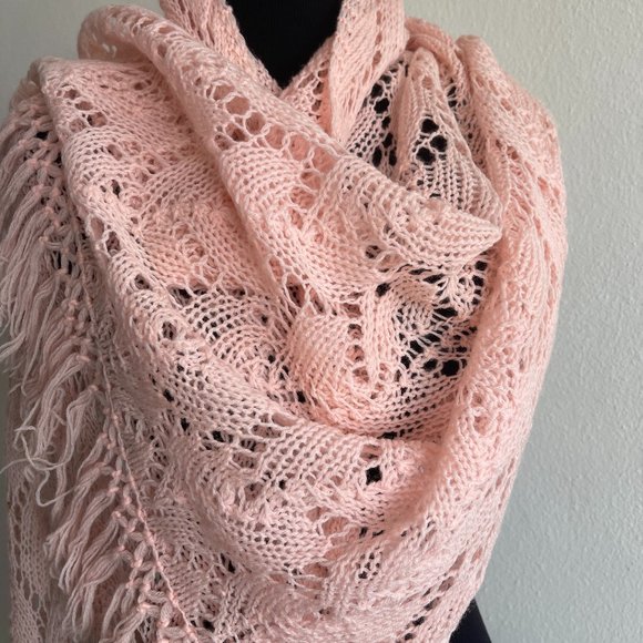 Unbrended Accessories - Hand made pink wool scarf